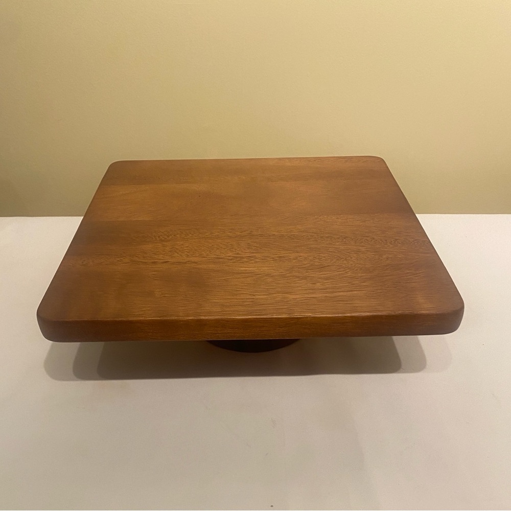 Brand New Villa Acacia Square Cake Stand